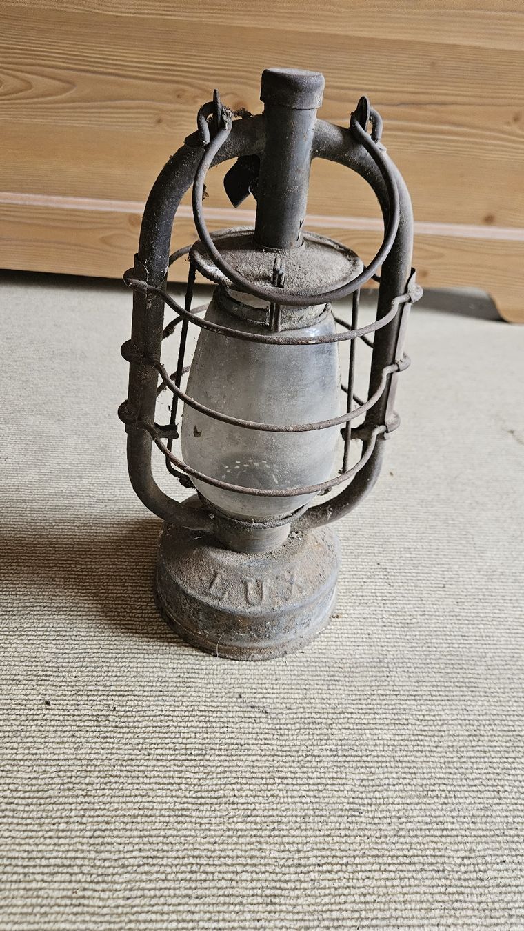 Lampade: Lanterne tempête ancienne "LUX" – Usato da Estavayer-le-Lac venduto da coca7425