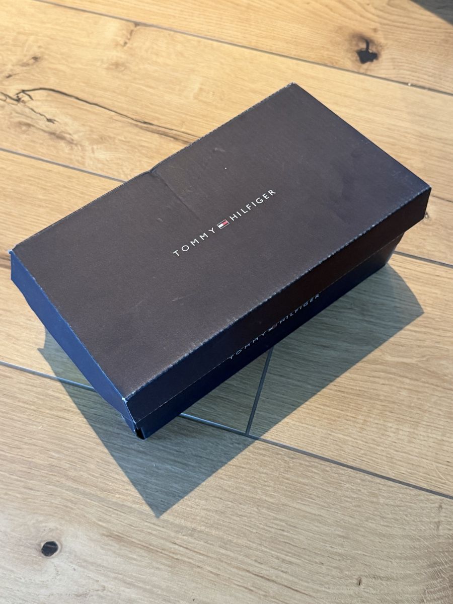 Tommy Hilfiger Schuhe für Mädchen: Tommy Hilfiger Sandalen  – Gebraucht aus Kloten von VRG1973 4