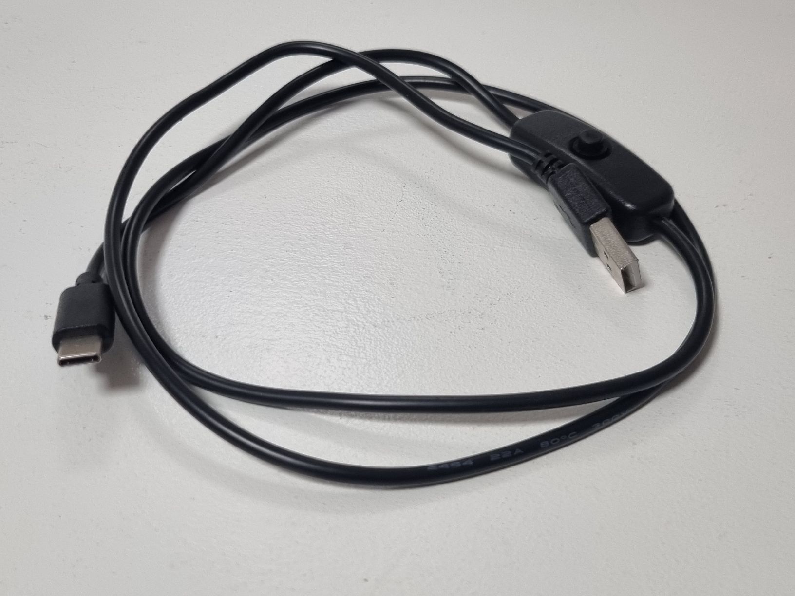 Cavi: USB-C Kabel mit Druckschalter 1m – Usato da Bülach venduto da Shyro2000