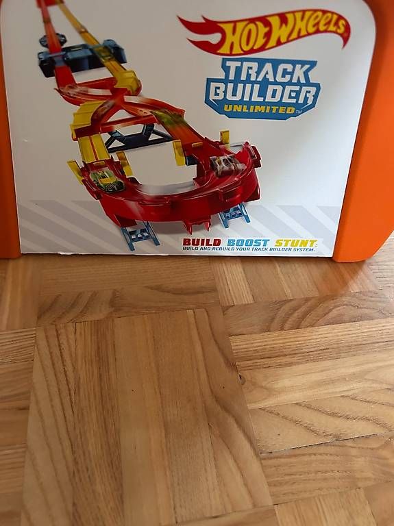Giocattoli: Hot Wheels Autorennbahn – Usato da Diepoldsau venduto da mon_57yq