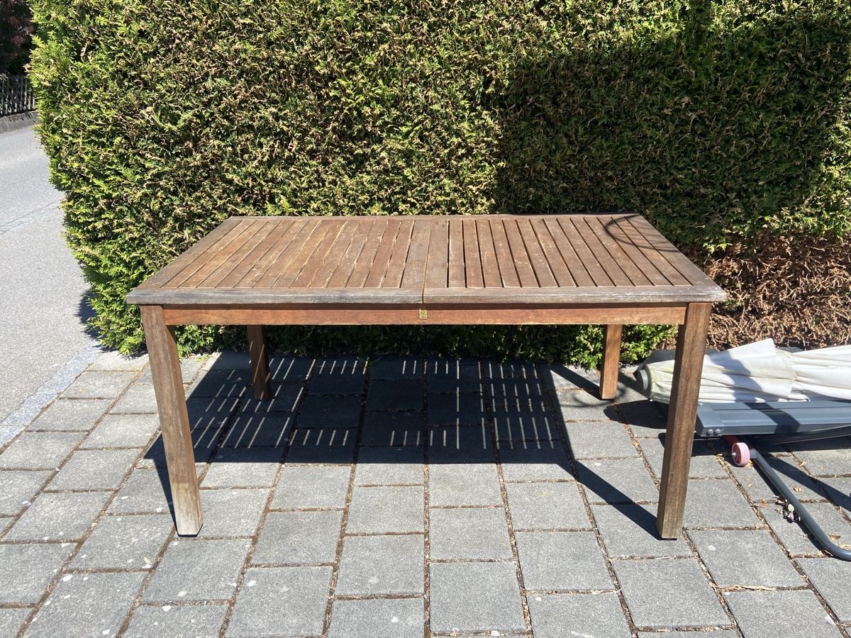 Tables: Holztisch  – D'occasion à Münsingen par Blueemli12