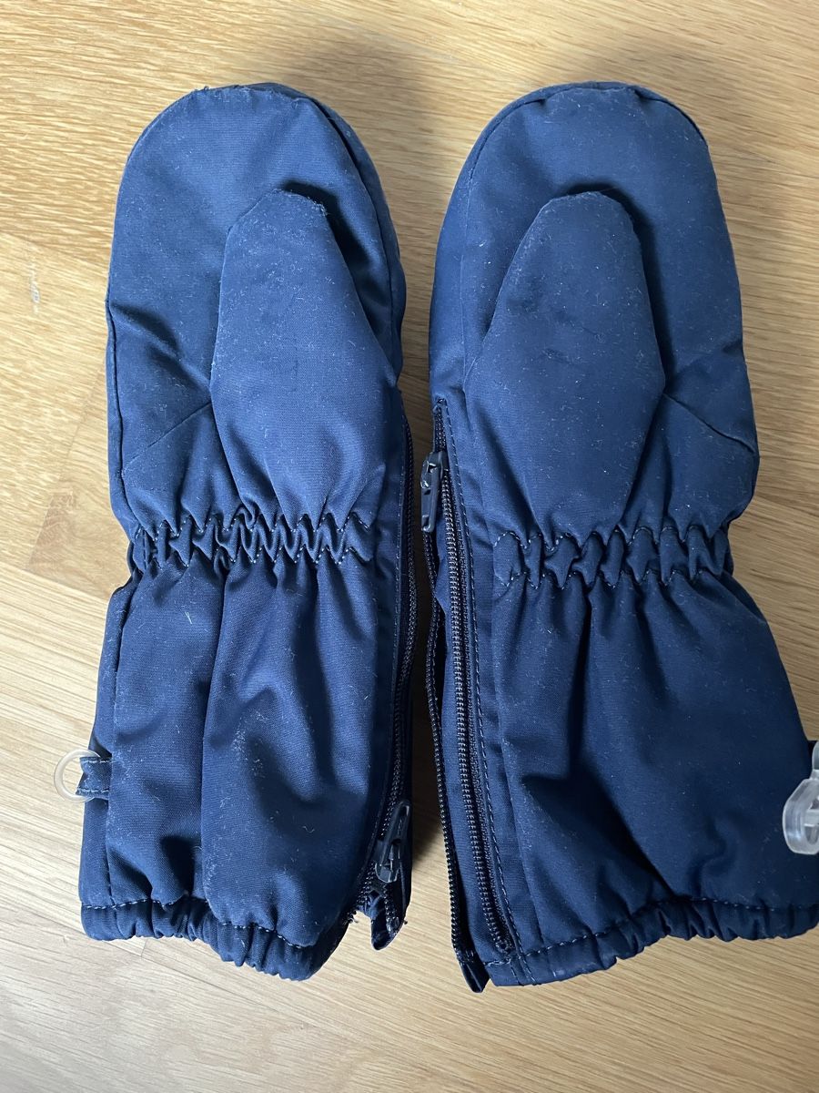 Guanti: Reima Handschuhe - Grösse 2 – Usato da Zürich venduto da yaelle106 1