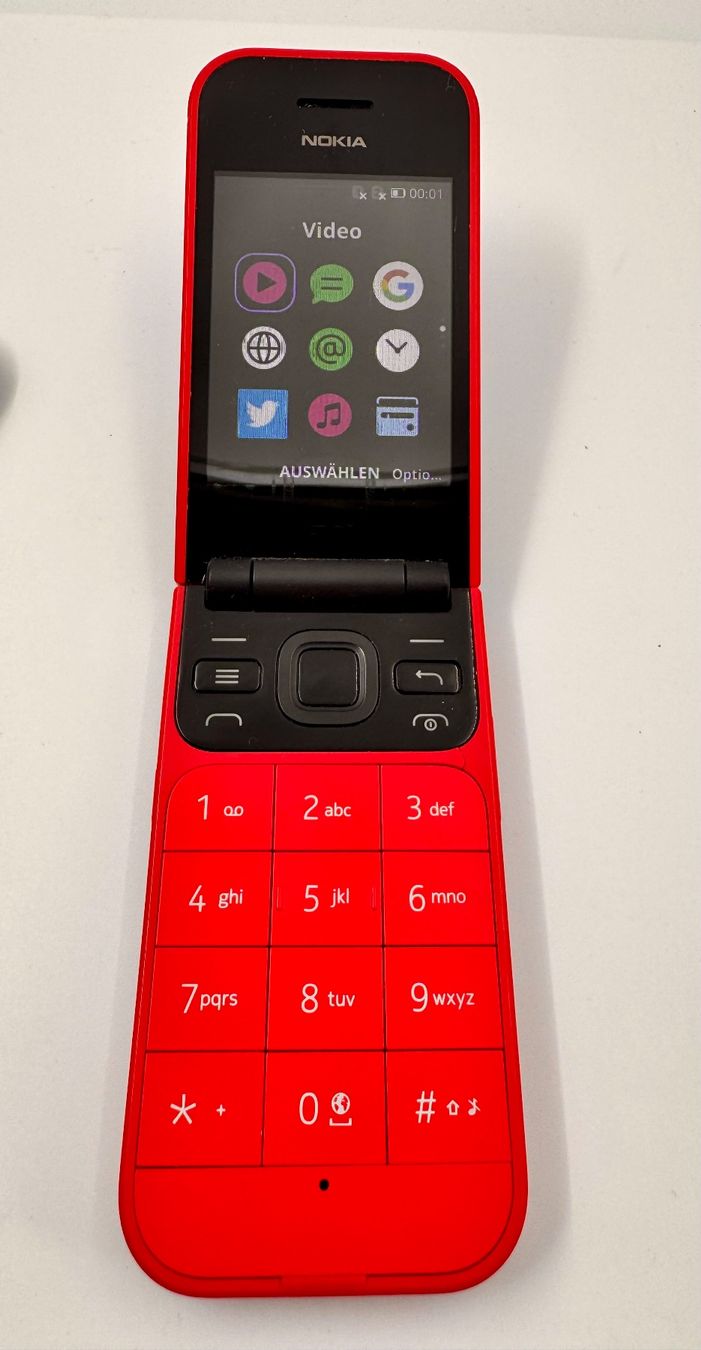 Nokia Portables: Nokia 2720 Flip 4G Dual SIM – D'occasion à Hermetschwil-Staffeln par Mobile2013 4