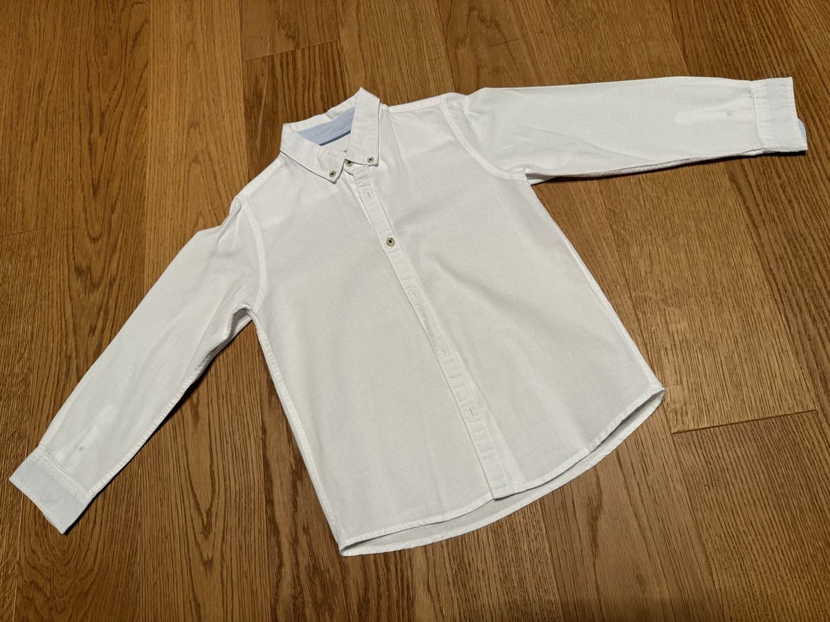 Hemden, T-Shirts & Polos: 4 Hemden Gr. 122, Wie neu! – Gebraucht aus Genthod von Tidus04 2