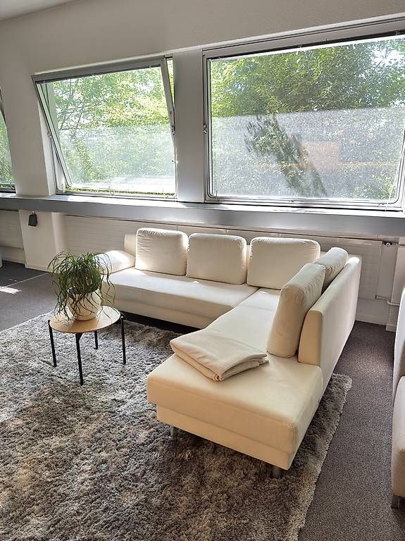 Sofas: (Gratis Lieferung) Alcantara Ecksofa Creme  – Gebraucht aus Fehraltorf von Sofalab.swiss 1