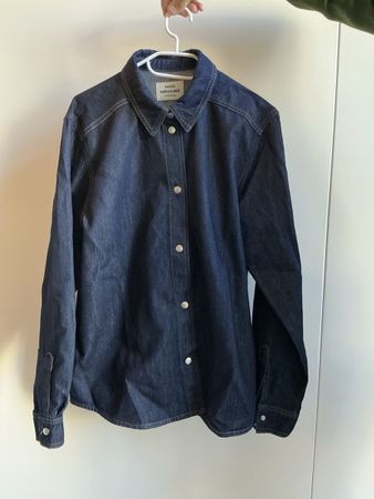 Jeanshemd von Mads Norgaard