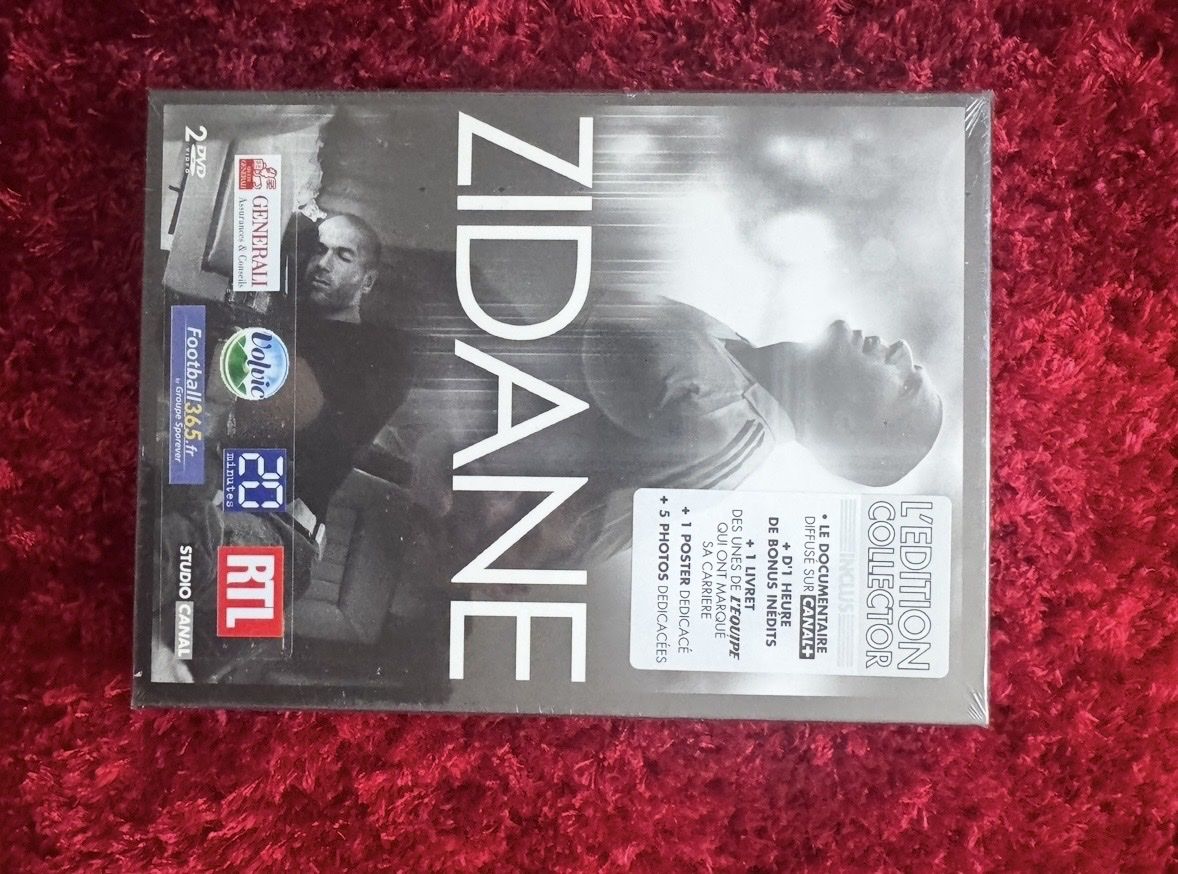 Tutti i DVDs: Zidane - Le Documentaire Collector - Edition Spéciale! – Nuovo e nell'imballaggio originale da Villars-sur-Glâne venduto da Gott0809