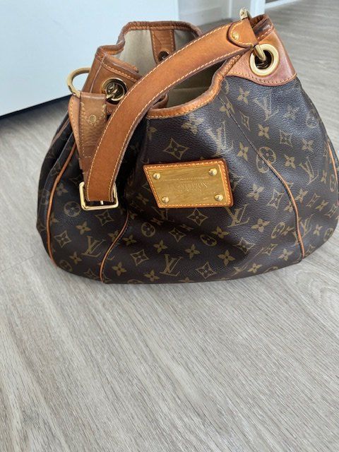 Louis Vuitton Borse da donna: ORIGINAL Louis Vuitton Tasche LETZTER PREIS !!! – Usato da Opfikon venduto da onlineschweiz 2