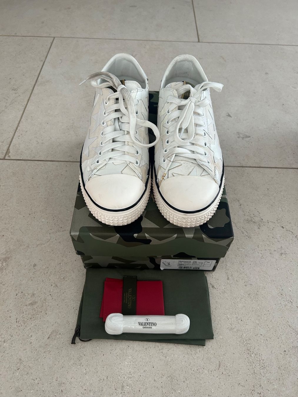 Valentino Chaussures femmes: Valentino Sneaker – D'occasion à Küsnacht par emch125