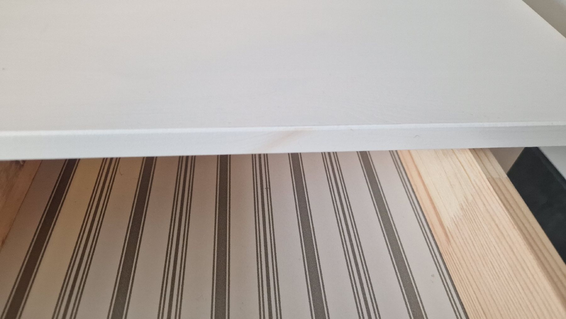 Ikea Tables de nuit: Nachttisch IKEA – D'occasion à Zürich par ley_pzz9 2