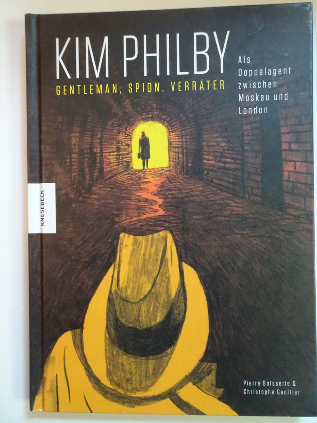 Fumetti: KIM PHILBY: GENTLEMAN, SPION, VERRÄTER Comic Buch – Usato da Schönenwerd venduto da schnitzunddrunter