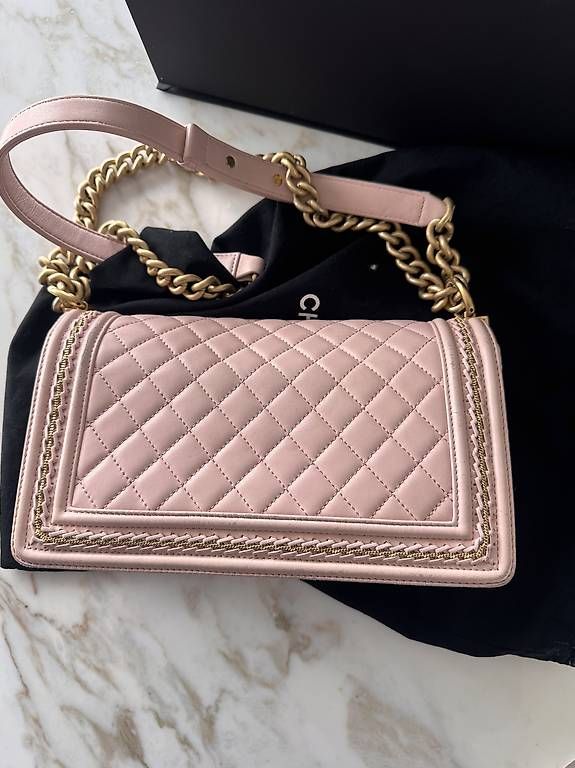 Chanel Taschen für Damen: CHANEL Medium Boy Bag Hellrosa – Gebraucht aus Zürich von SAM16 3