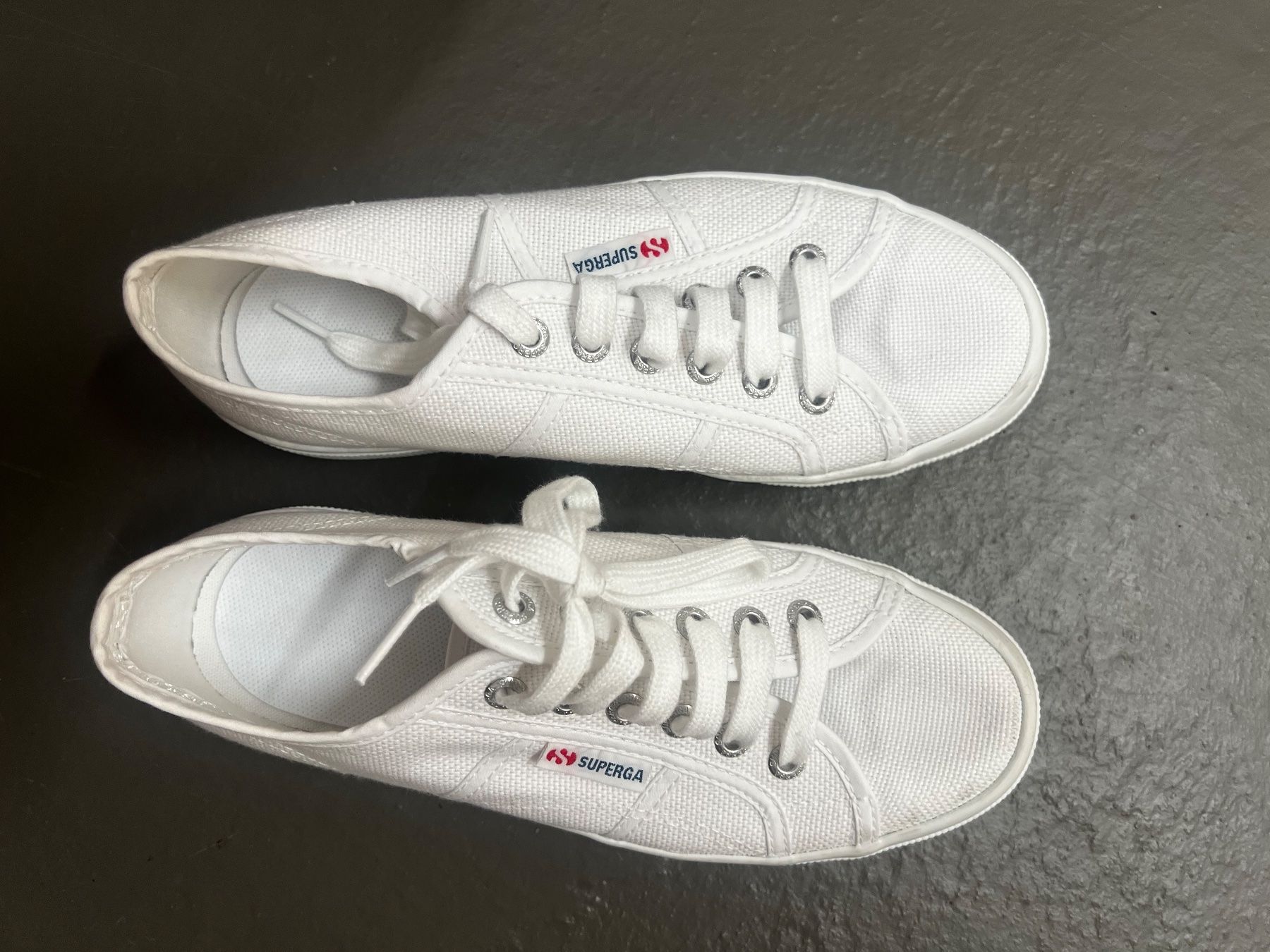 Superga Scarpe da uomo: *Superga Sneaker weiss, Gr. 38, mit Plateau* – Usato da Zürich venduto da FLGM 1