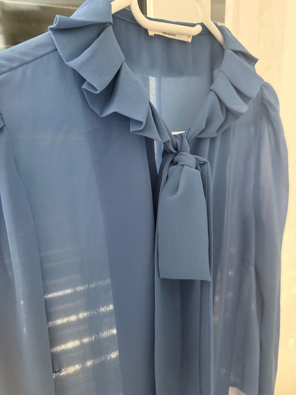 Blusen: Bluse mit Schleife Grösse 34 blau – Gebraucht aus Luzern von ElaG 1