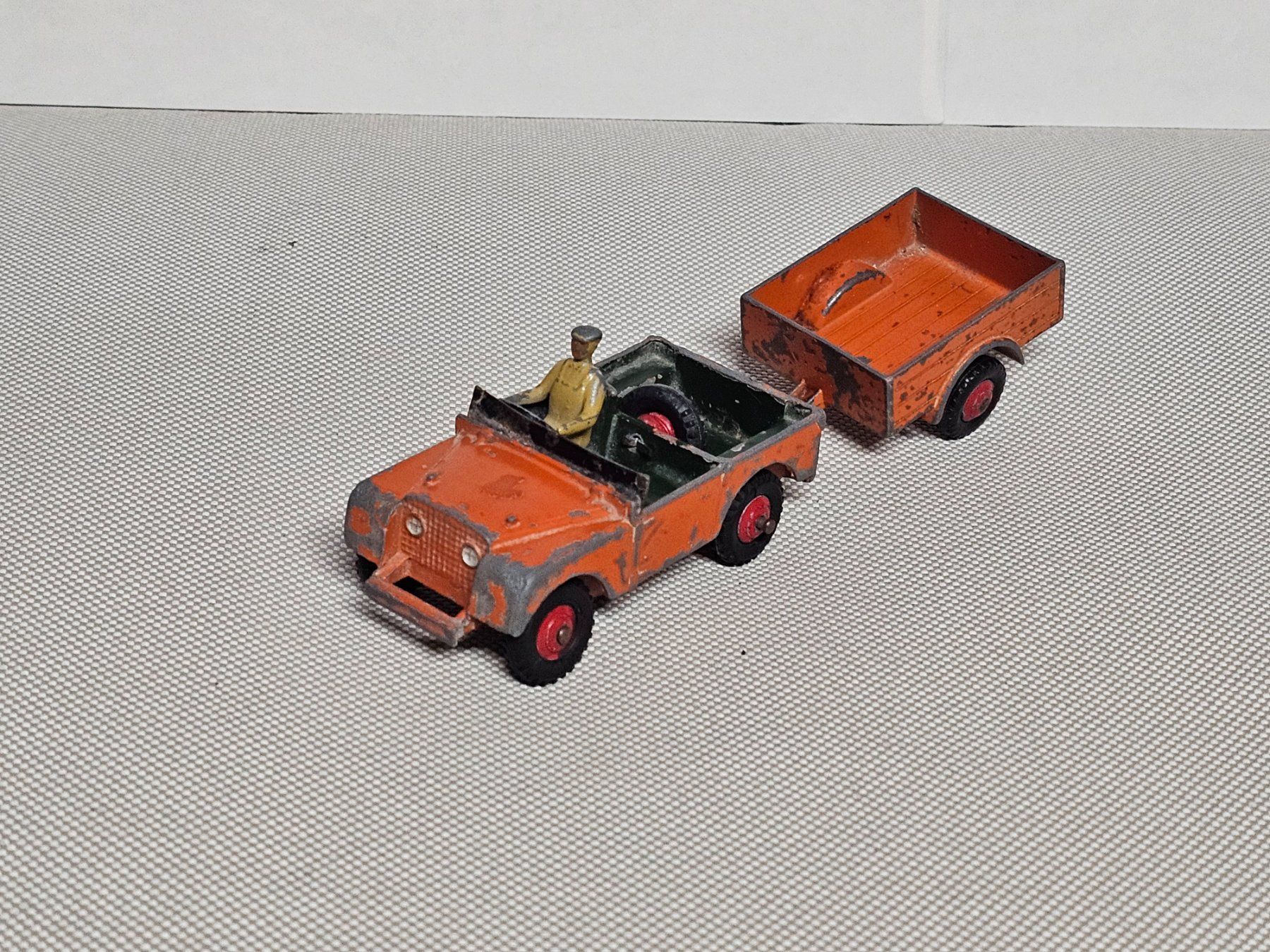 Dinky Toys Voitures modèles: Dinky Land Rover + Trailer – D'occasion à Starrkirch-Wil par easygo13