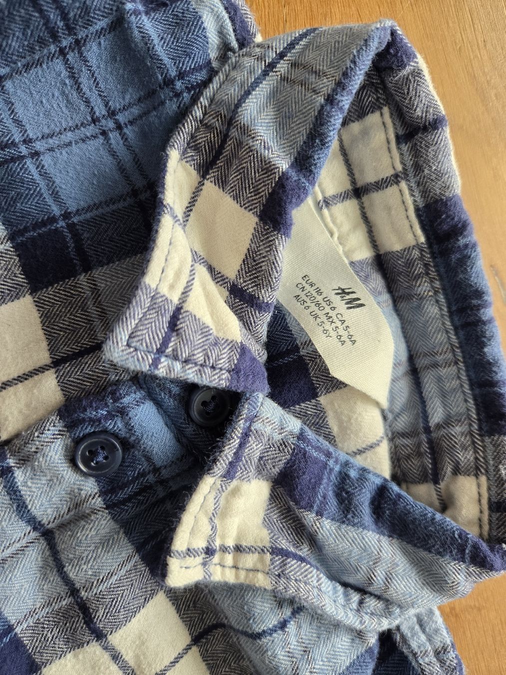 H&M Hemden, T-Shirts & Polos: H&M Hemd Junge Kariert 116 – Gebraucht aus Beckenried von purple-bubbles 1