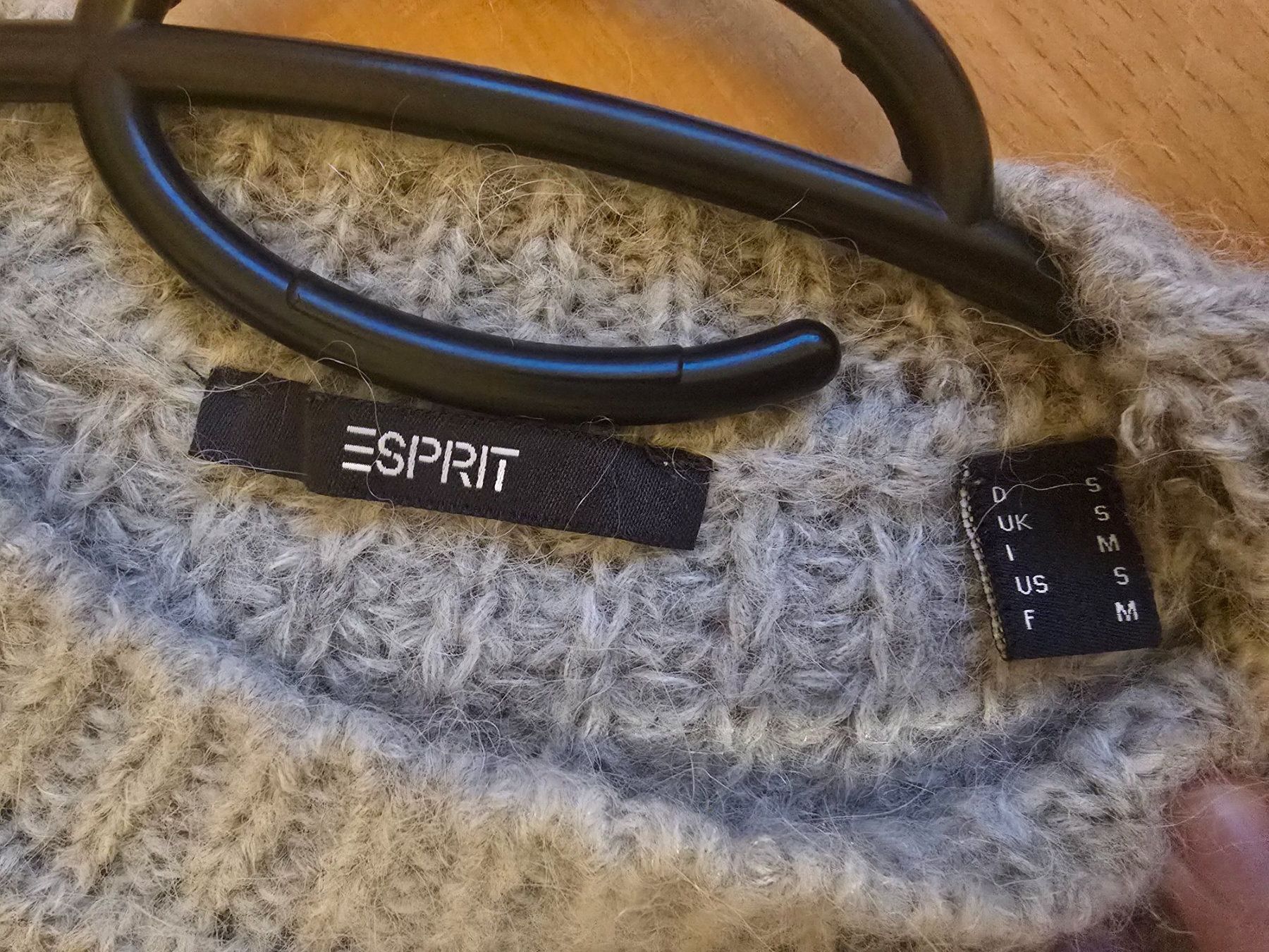 Esprit Pullover & Sweatshirts: Grauer Pullover ESPRIT, Gr. S – Gebraucht aus Luzern von sar_g5ff 2