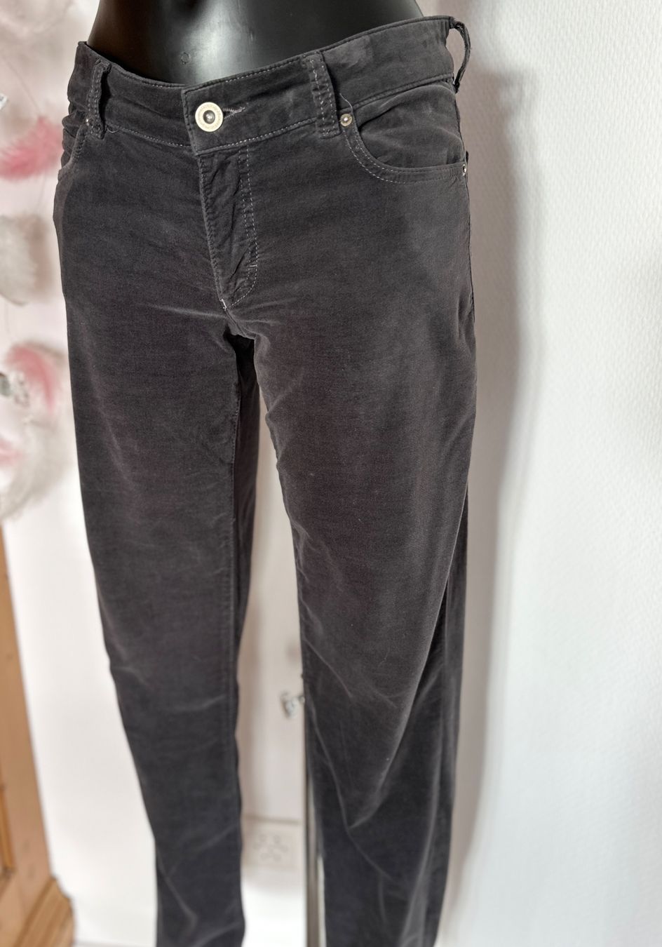 Marc O'Polo Hosen: Gr 34 Marc O'Polo Samthose TOP Hose Samt – Gebraucht aus Rickenbach b. Wil von sunneschii_ 3