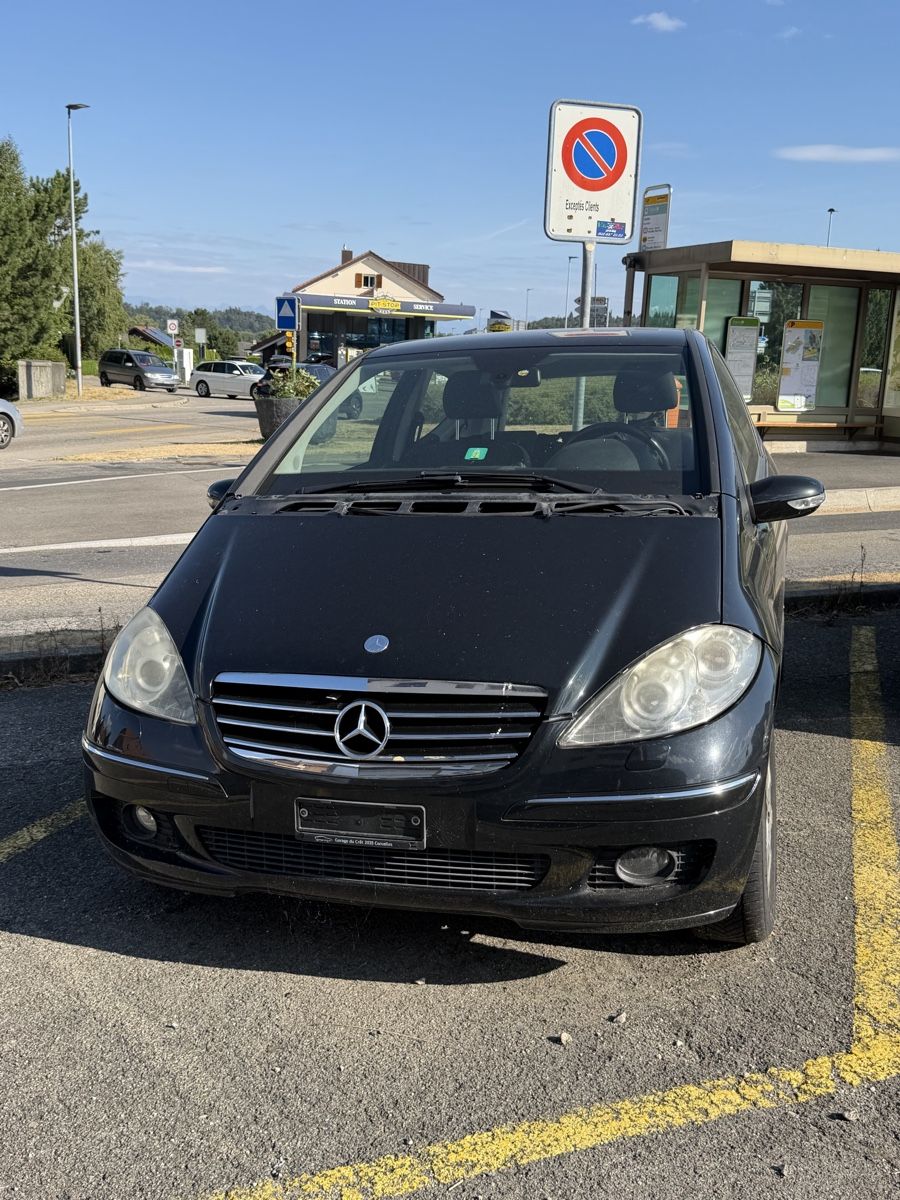 Mercedes-Benz Autos: Mercedes classe A 200  – Defekt aus Cernier von Apriliars31 2