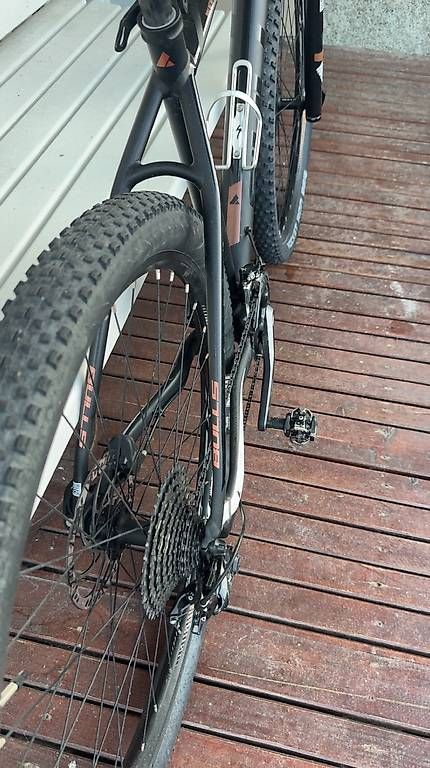 Velos: Mountainbike Carbon – Gebraucht aus Schötz von Tobia_steiner 1