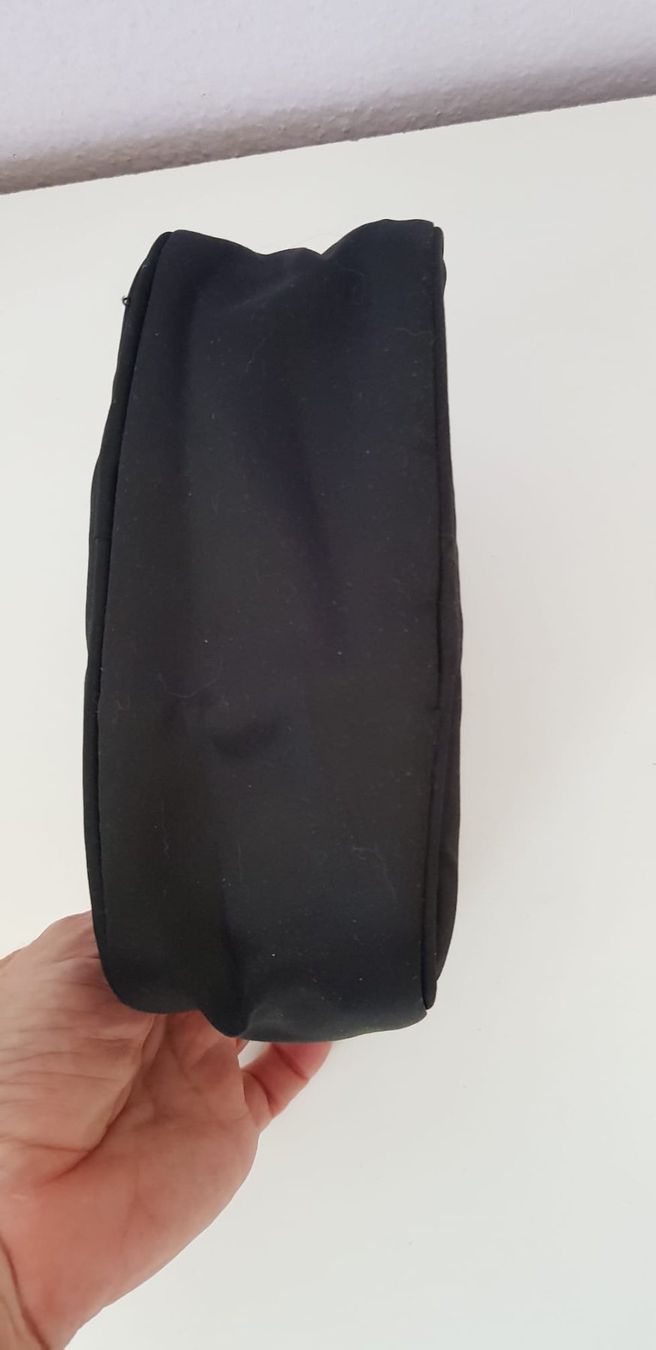 Sonstiges zum Basteln & Handarbeiten: Trousse Armani en nylon noire – Neu (gemäss Beschreibung) aus Versoix von aline_b 5