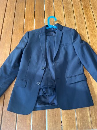 Anzug, dunkelblau Jacke/Hose guter Zustand