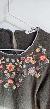 Dodo Bluse khaki mit Blumenstickerei