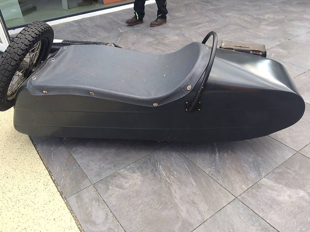 Seitenwagen: Seitenwagen mit Reserverad und Plane – Gebraucht aus Seewen SO von Eliane-Nora 2