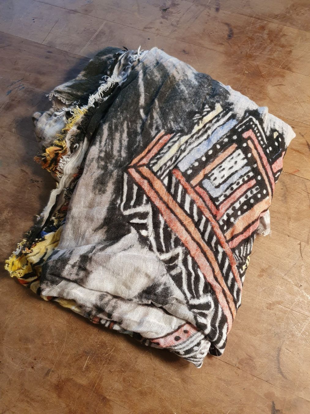 Camicette: Batiktuch 150 x 80 cm – Usato da Zürich venduto da loosebone 1