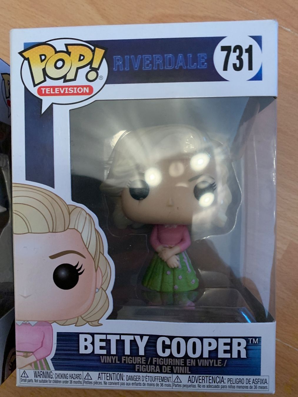 Statuette: Lot de 2 pops Ashe et Betty Cooper – Usato da MEYRIN venduto da Gwendo10 2