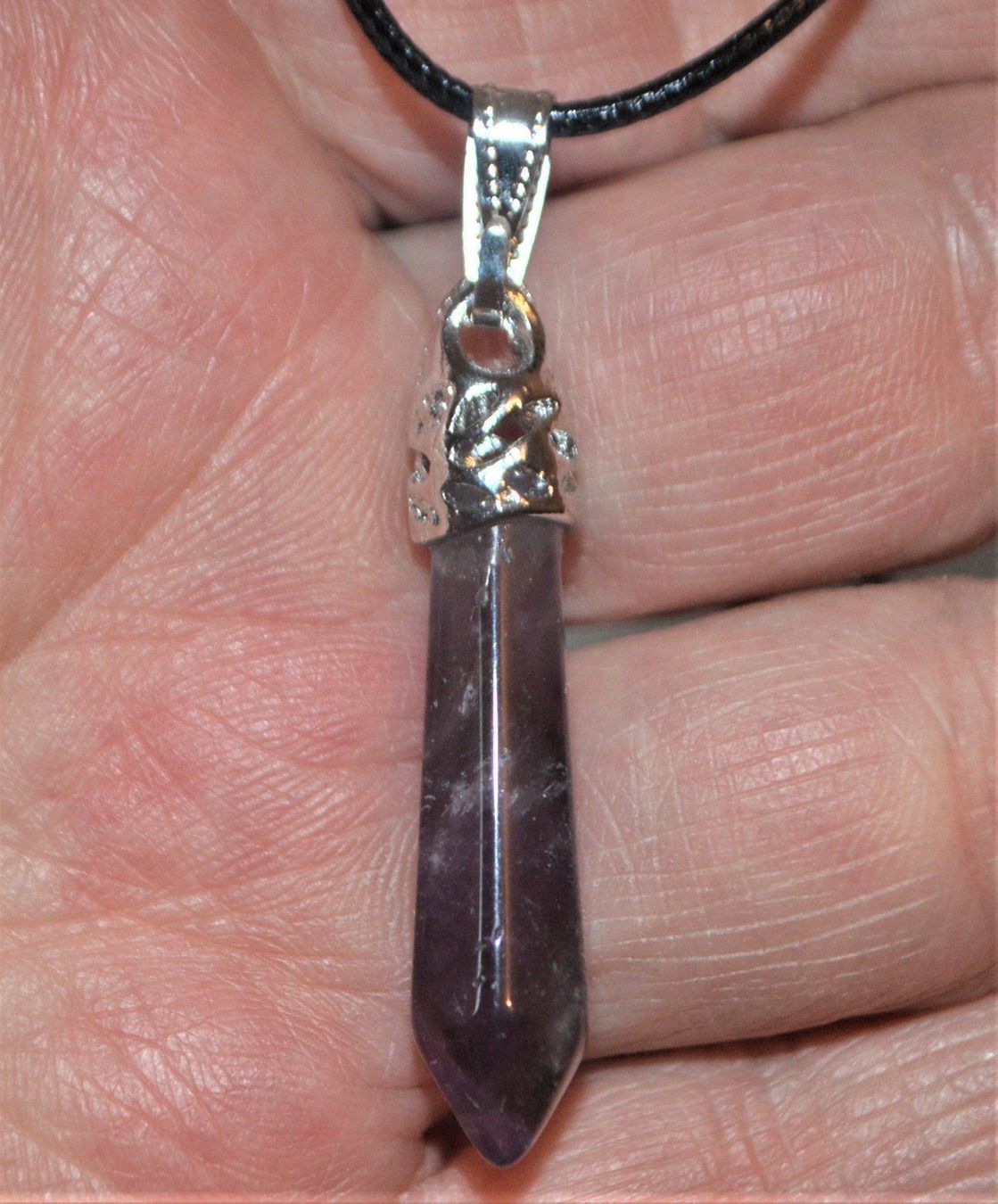 Ketten: Halskette 1042 - Amethyst - 3,5 cm Länge – Neu und originalverpackt aus Goldiwil (Thun) von han_v5b7