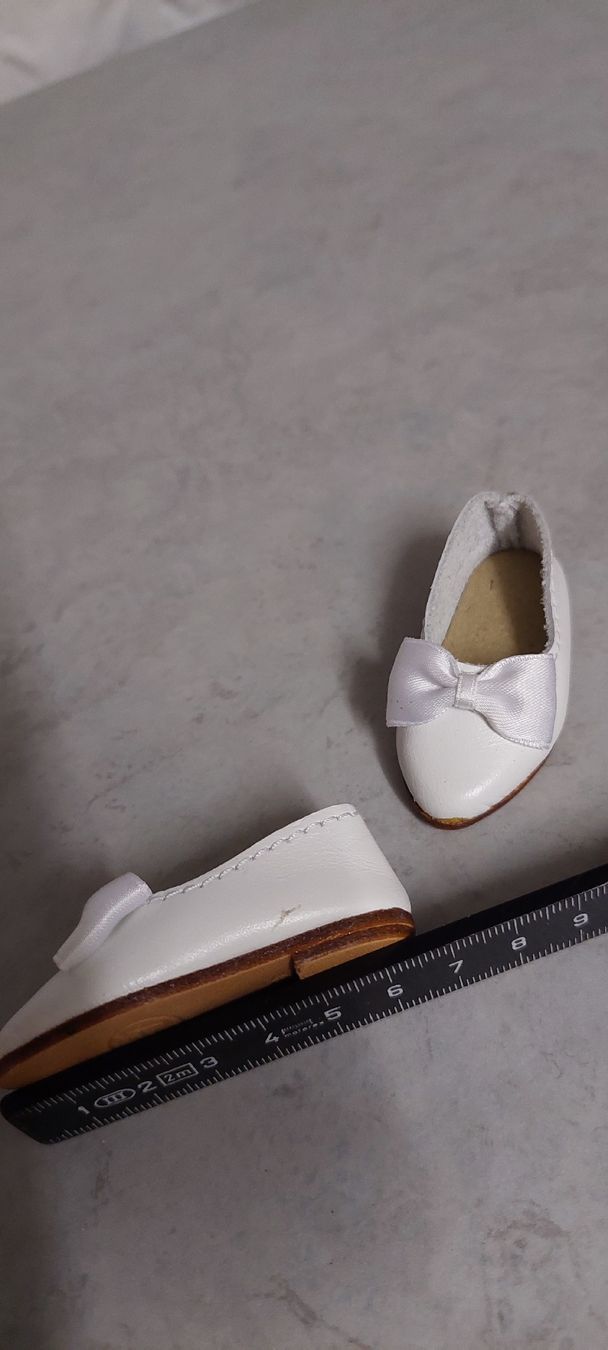 Bambole: 5Paar Puppenschuhe  – Usato da Muri AG venduto da nindo1 3