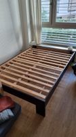Bett mit Lattenrost zu verschenken