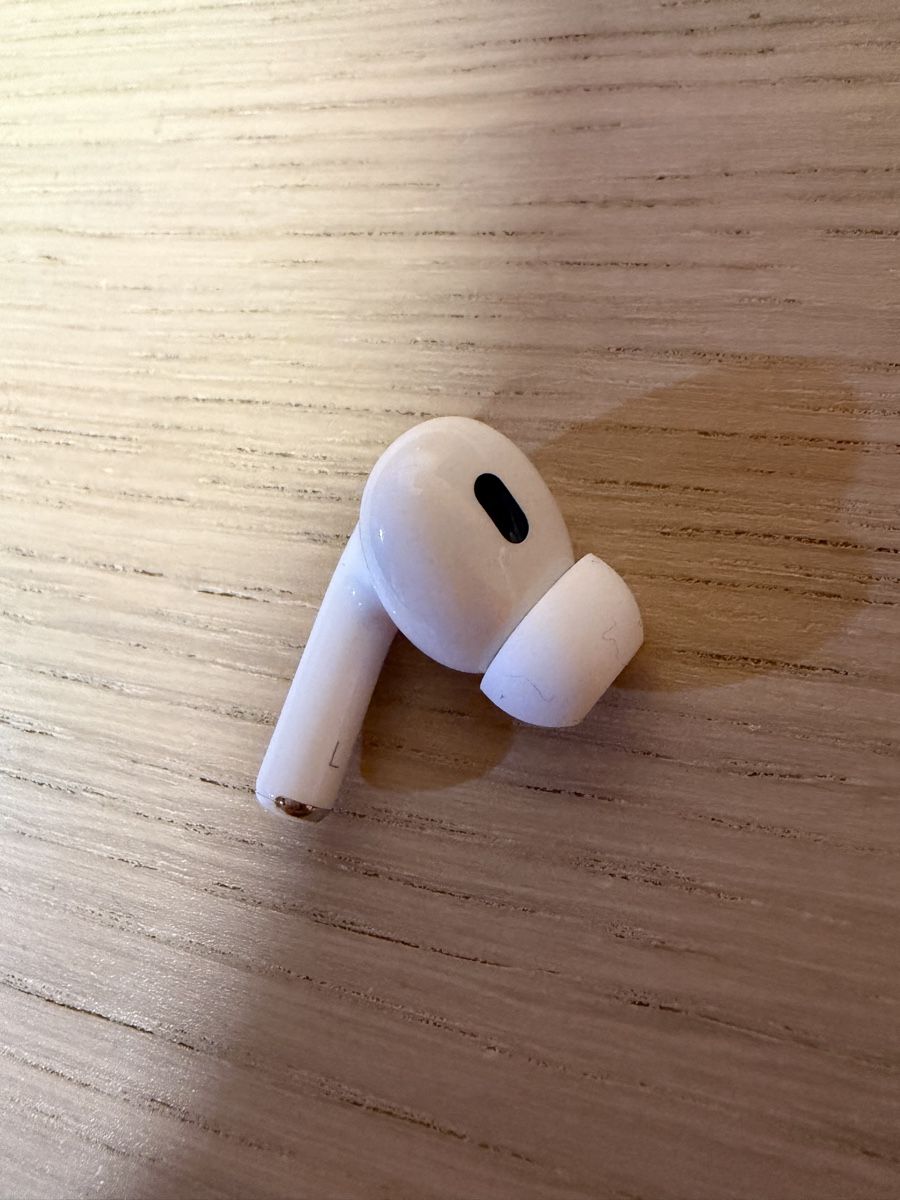 Apple Kopfhörer: Air Pods Pro 2 – Neu (gemäss Beschreibung) aus Läufelfingen von the_Iono_lover 1