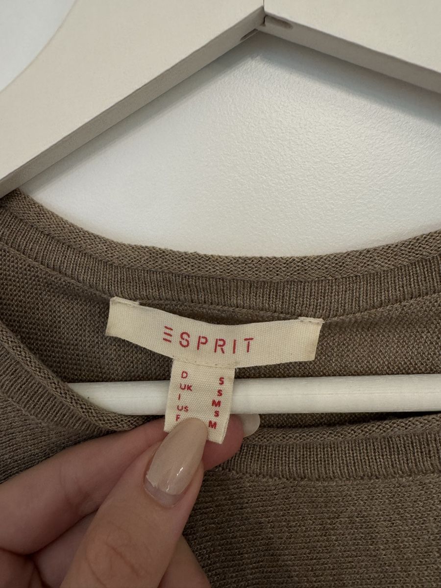 Esprit Sonstige Damenmode: Esprit asymmetrischer Cape-Pullover / Poncho (S) – Gebraucht aus Triesen von antonellaaa_ 1