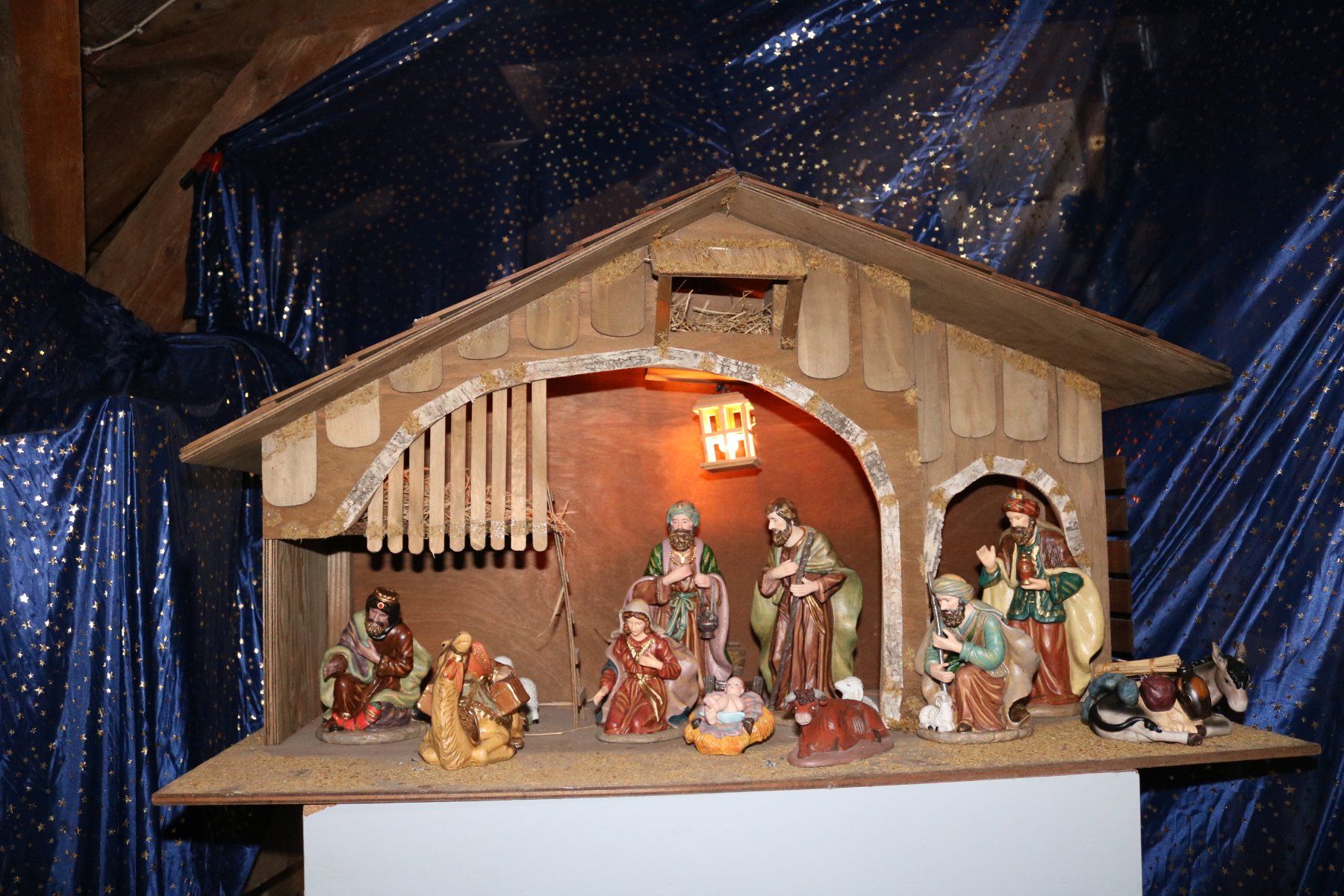 Holzartikel: Weihnachtskrippe Gross – Neu (gemäss Beschreibung) aus Birr von Werner7761