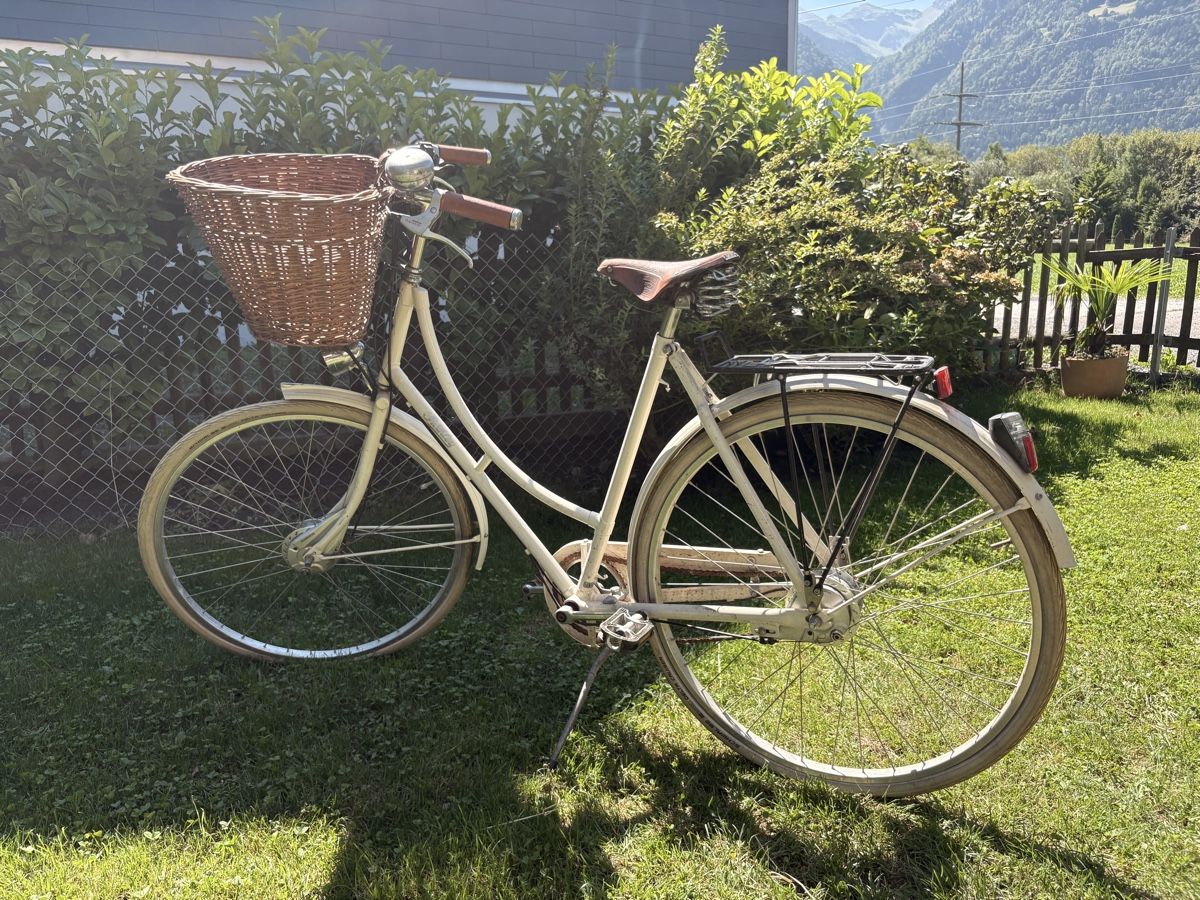 Biciclette: Pashley Damenrad weiss mit Korb – Usato da Altdorf UR venduto da nemio.shop 6