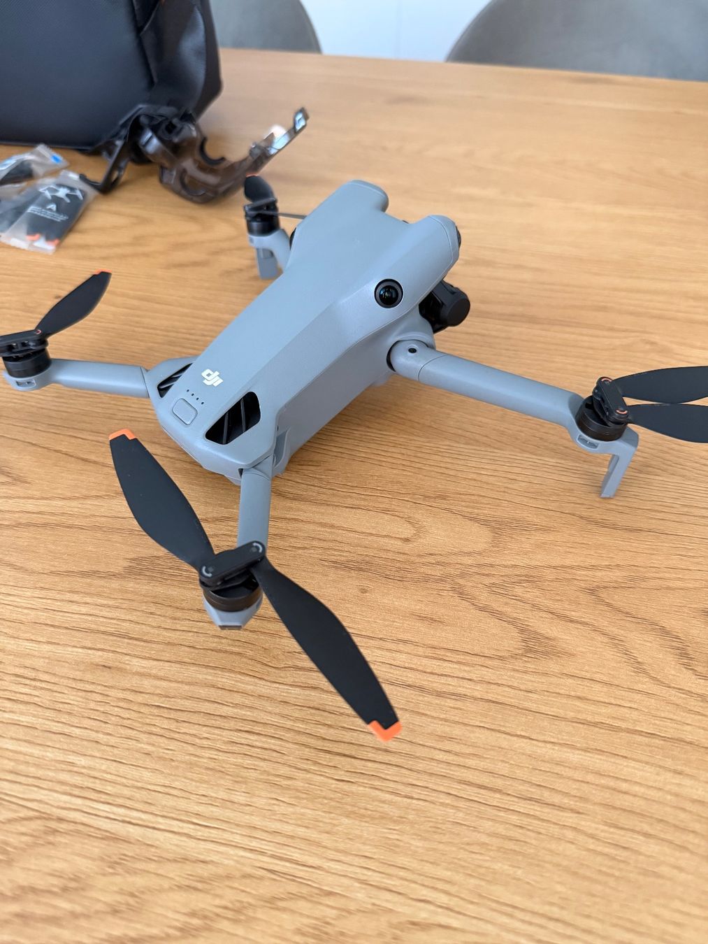 DJI Videocamere: DJI Mini 5 Pro - Fly More Combo – Usato da Untersiggenthal venduto da Raf_s2pw 2