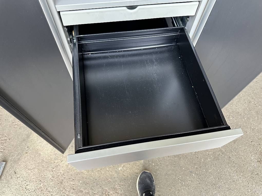 Korpus: Rollcontainer bzw. mobiler PC-Pult, B: 50, T: 48, H: 113cm – Gebraucht aus Necker von liq24 5
