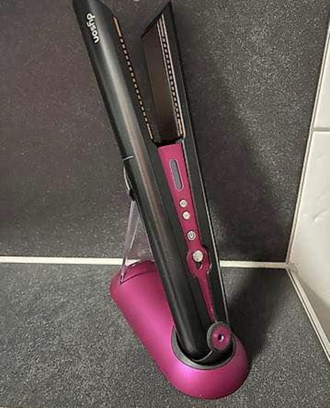 Dyson Asciugacapelli: Dyson Haarglätter – Usato da Mitlödi venduto da pvzkk 1