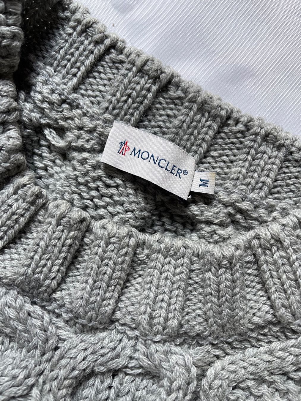 Moncler Maglioni & Felpe: Moncler pullover M over 400€! – Usato da Barna venduto da orbuyorcry 3