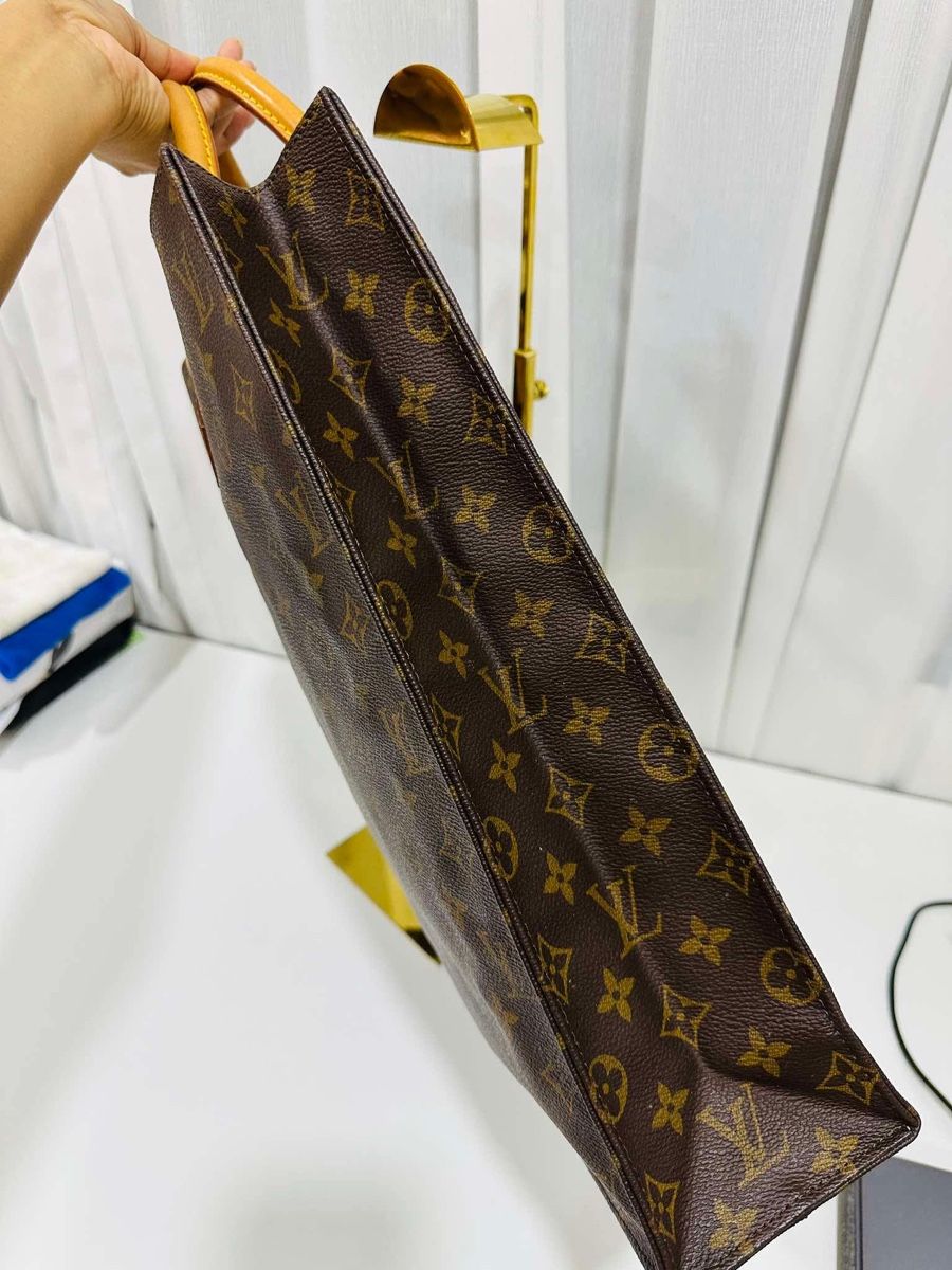Louis Vuitton Taschen für Damen: Louis Vuitton Sac Plat Handtasche besteht – Gebraucht aus Widnau von Pukpan_99 2