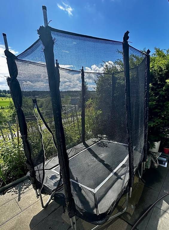 Trampolines: Trampolin rechteckig – D'occasion à Winterthur par ADANA72