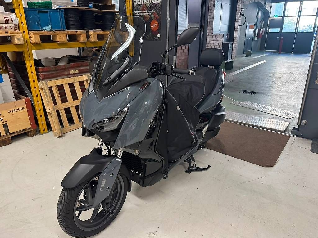 Altro: Yamaha X_MAX 300 Tech-Max – Usato da vésenaz venduto da bluniers 1