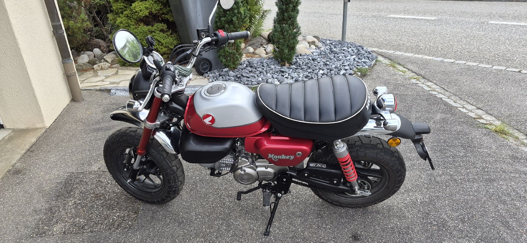 Honda Autres: Honda Monkey Motorrad 5-Gang – D'occasion à Balsthal par Butch666 2