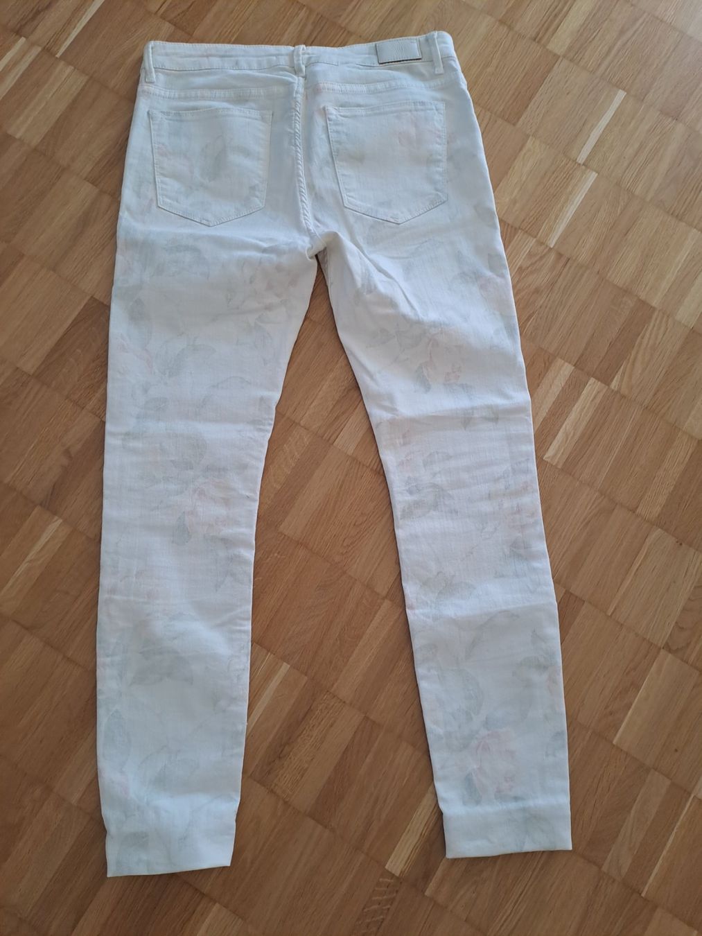 Zara Jeans: helle Jeans – Gebraucht aus Richterswil von summa11 1