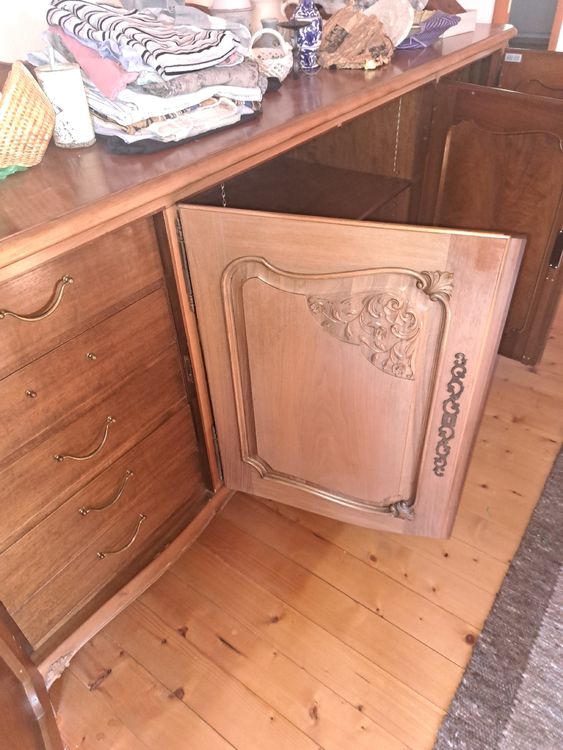 Commodes: Antiker Holz Buffetschrank, Vintage Sideboard lang – D'occasion à Kölliken par Upcycling-by-Mc-TAM 2