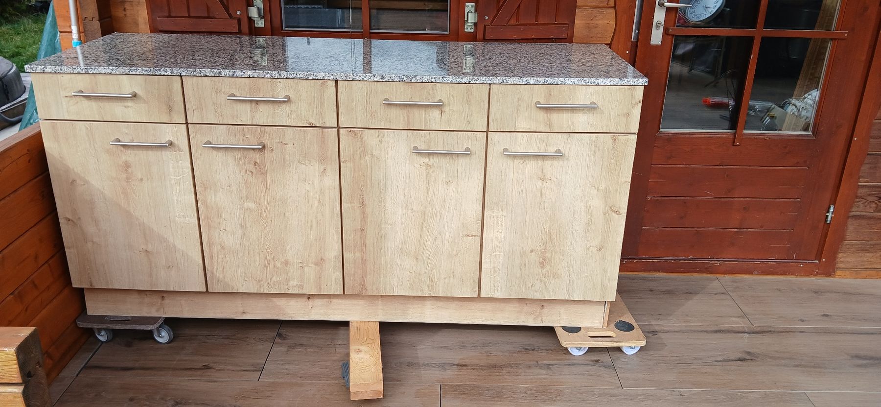 Cassettiere: Küchen Sideboard mit Granitplatte – Usato da Zielebach venduto da Adi871