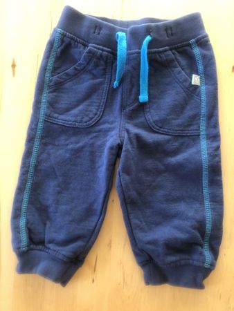 Warme Baby Kinder Jogginghose, Grösse 68, Top Zustand!
