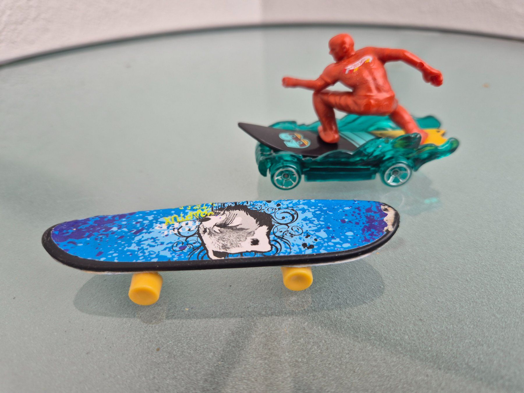 Hot Wheels Modellini d'auto: Surf Brett Hot Wheels + – Usato da Oberbuchsiten venduto da laffite54 4